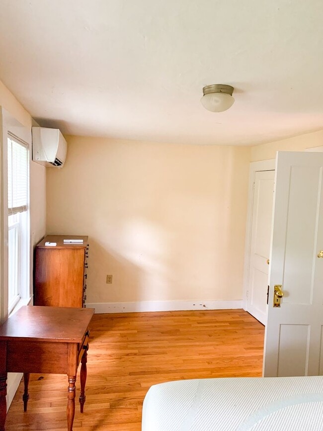 Building Photo - 2 Bedroom Home in Florance