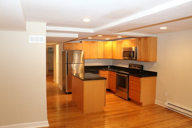 Building Photo - 1464 Newton St NW