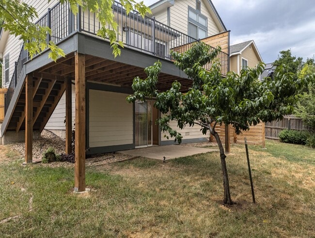 Building Photo - Fully Updated Littleton Home with Mountain...
