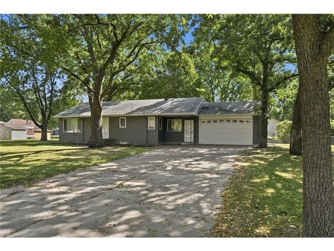 Building Photo - 80 Woodhill Rd