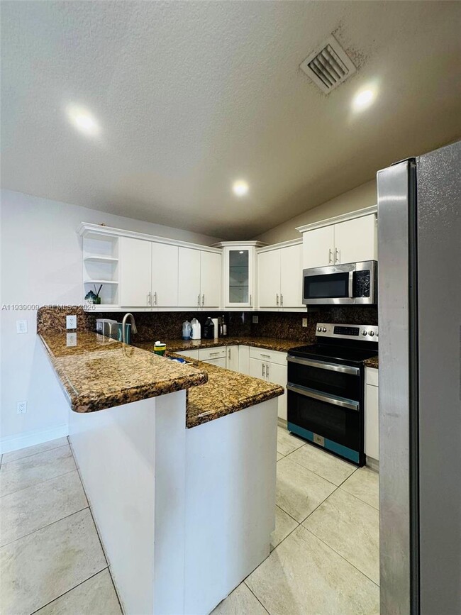 Building Photo - 19721 NW 52nd Ct