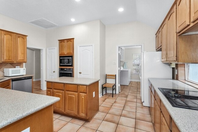 Building Photo - 5307 Summerland Ridge Ct