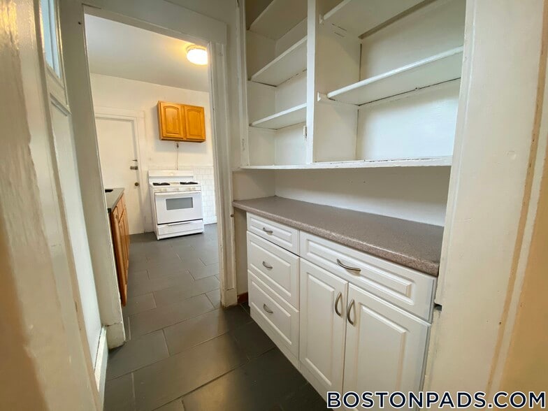 Building Photo - 1377A Commonwealth Ave