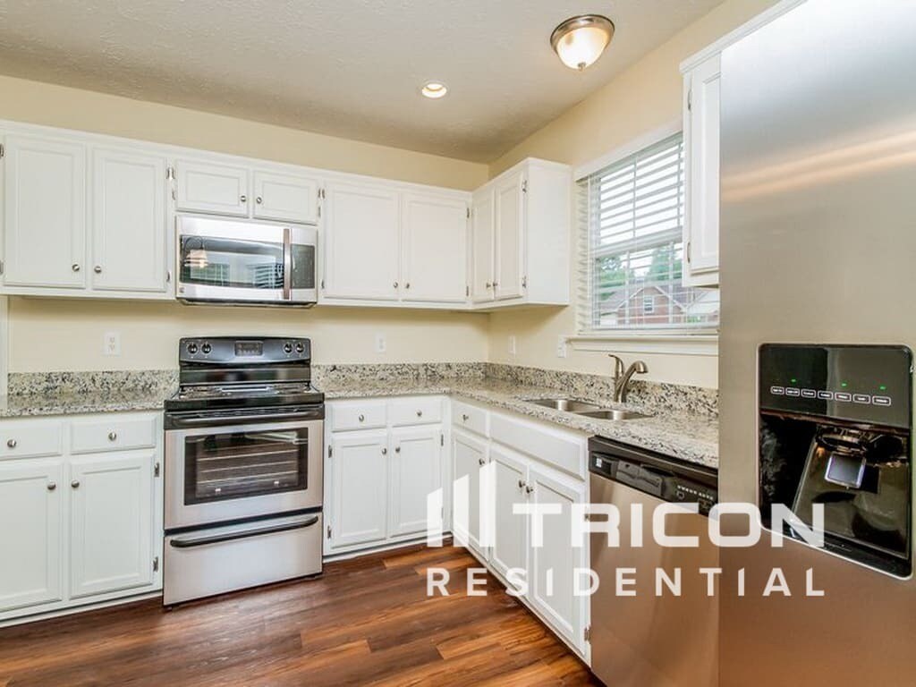 Building Photo - 3204 W Yorkshire Ct