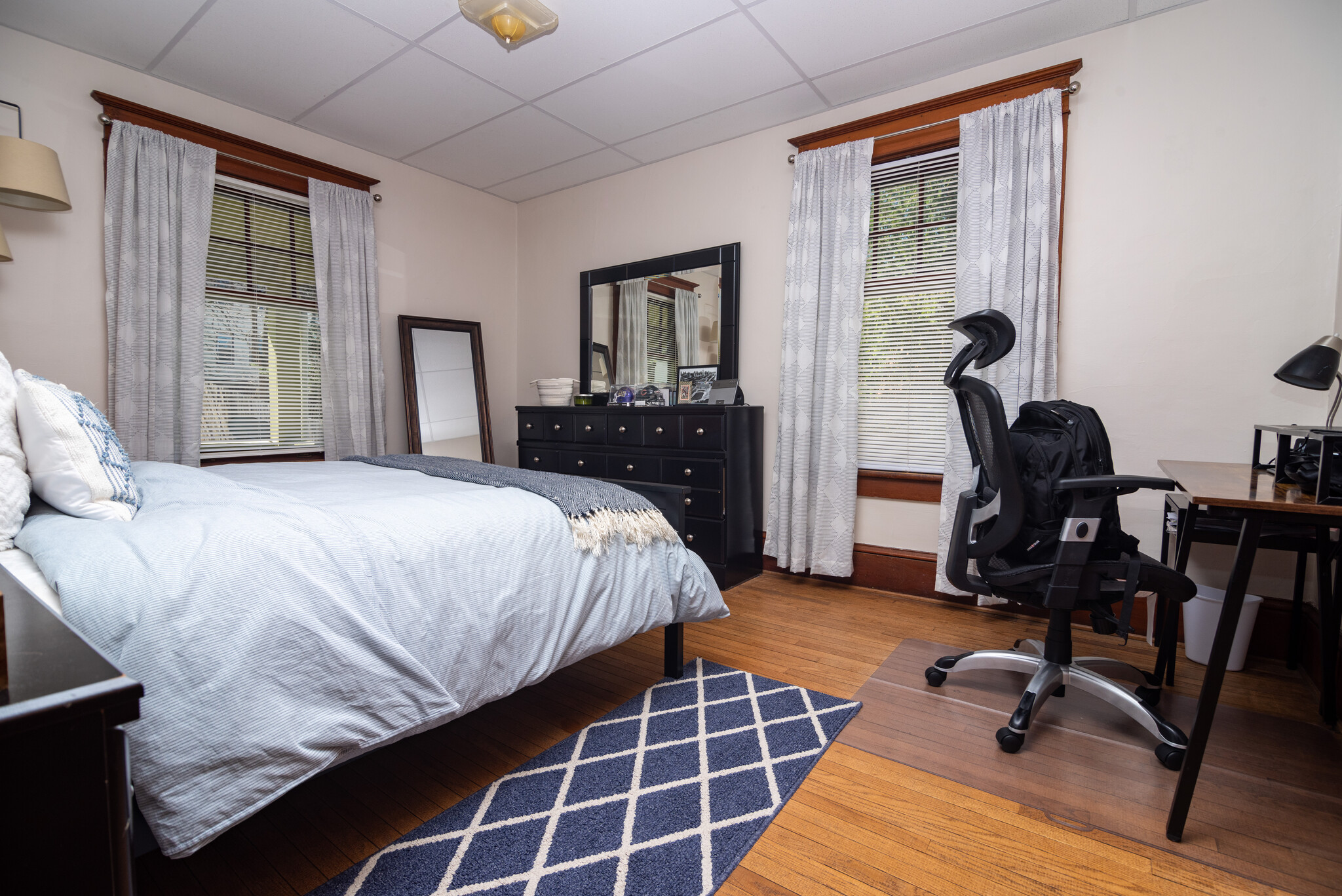 Building Photo - 308 E Linn St