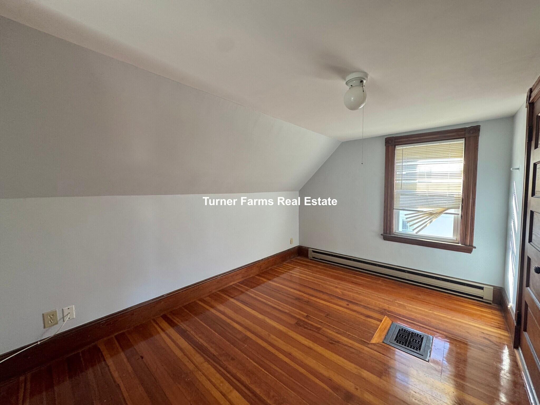 Building Photo - 48 Summer St