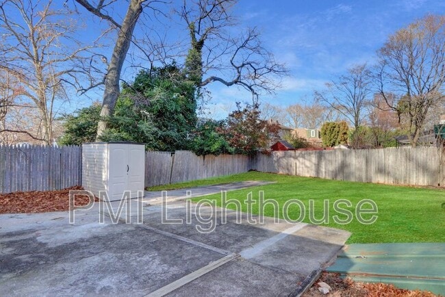 Building Photo - 25 Thorney Ave