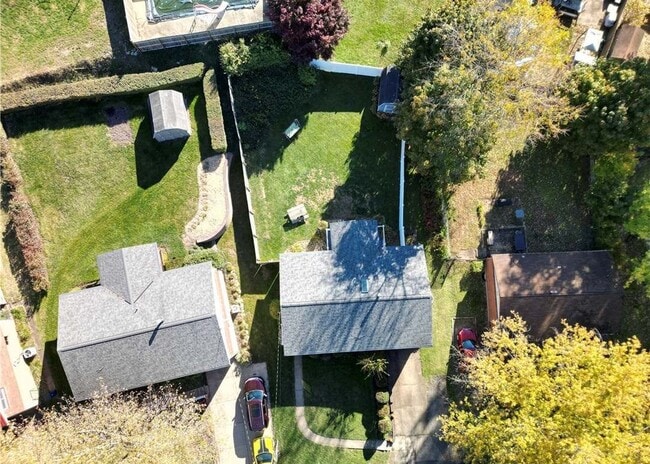 Building Photo - 5014 Ozark Dr