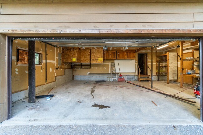 Building Photo - Single Family Home in Mead School District!