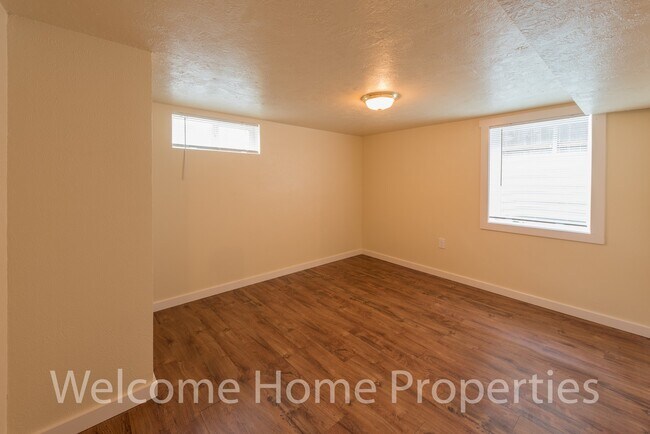 Building Photo - Comfortable Home in Residential Walla Walla