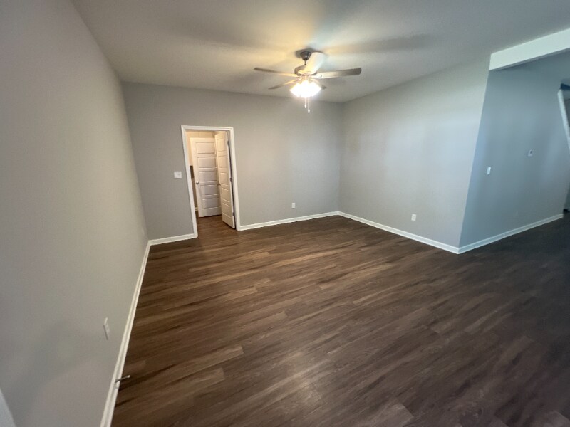 Building Photo - 128 Anna Ln