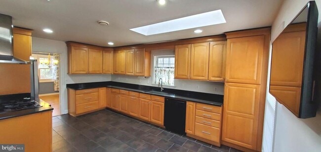 Building Photo - 2521 Farrier Ln