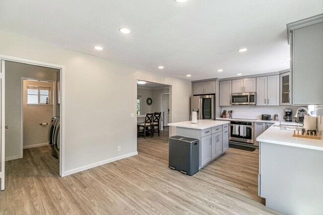 Building Photo - 2739 St Giles Ln