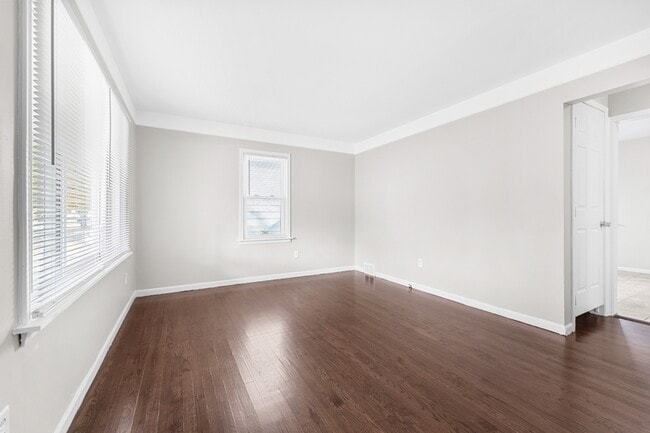 Building Photo - 6463 Weddel St