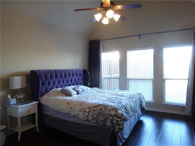 Building Photo - 9400 Deerhurst Pl
