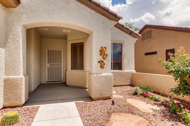 Building Photo - Updated 2 Bedroom in Sun City Anthem