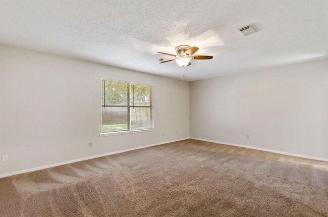 Building Photo - 2106 Rycroft Dr