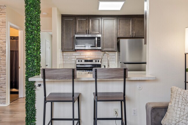 Building Photo - 4253 Central Ave