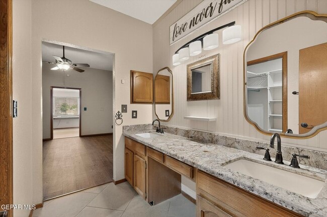 Building Photo - 851 Dulce Tierra Dr