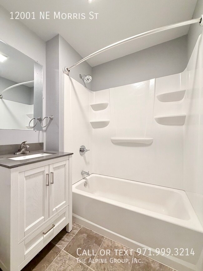 Building Photo - 12001 NE Morris St