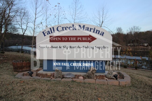 Building Photo - REDUCED PRICE! Fully Furnished One Bedroom...