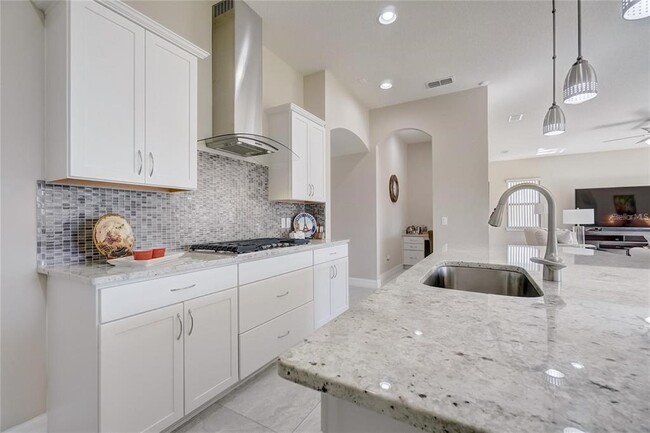 Building Photo - 11655 Meadow Grove Cir