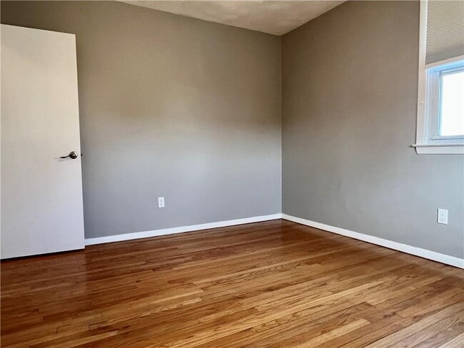 Building Photo - 35 Namquid Dr