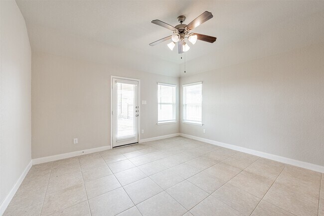 Building Photo - 11234 Victoria Hollow Trace