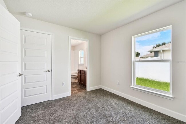 Building Photo - 360 Cimarron Ct