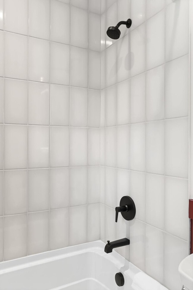 Building Photo - 1315 16th Ave S