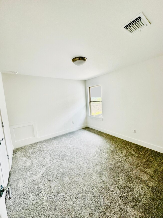 Building Photo - 7103 Ezra Brks Bnd