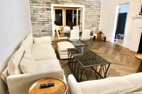 Building Photo - 405 38th Ave N