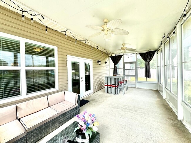 Building Photo - Corner Lot Beauty in Hawkins Cove: 4-Bedro...