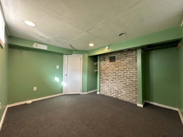 Building Photo - 4703 N Cedar St