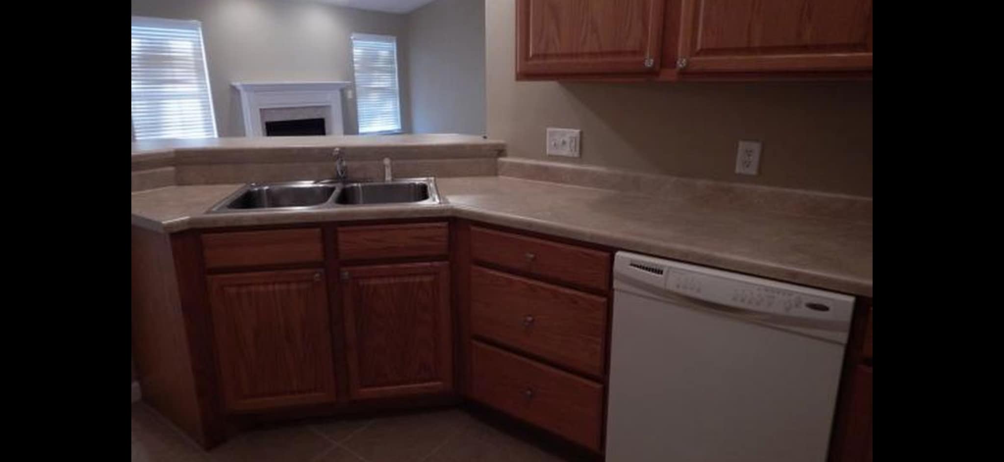 Building Photo - 2224 Madero Dr