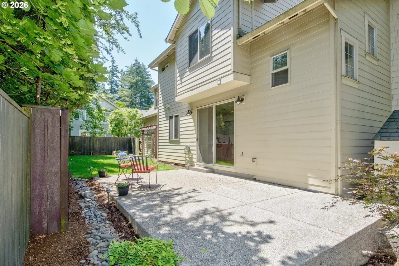 Building Photo - 5406 SW Taylors Ferry Rd