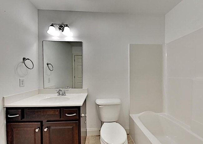 Building Photo - 125 Surrey Ct