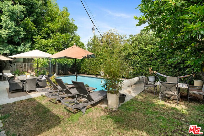 Building Photo - 12237 Hesby St