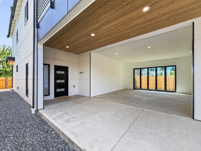 Building Photo - 8439 47th Ave S