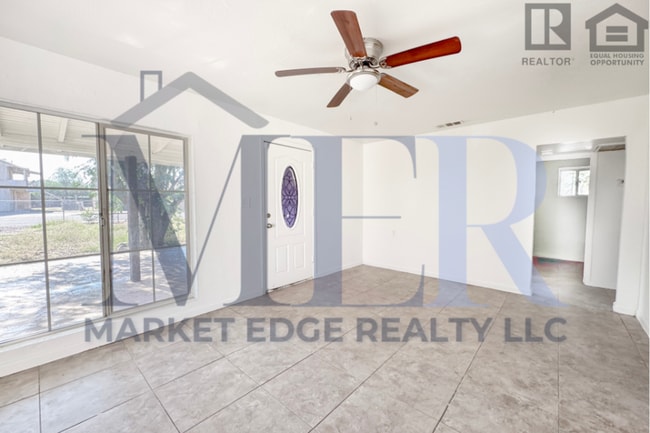 Building Photo - 2Bed/1Bath House 24th St/Thomas Rd! NO CREDIT, NO BACKGROUND, NO RENTAL HISTORY CHECK!