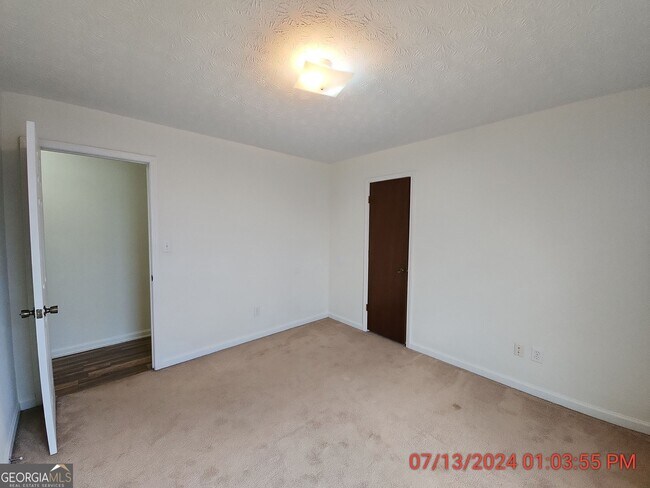 Building Photo - 311 Snapping Shoals Rd
