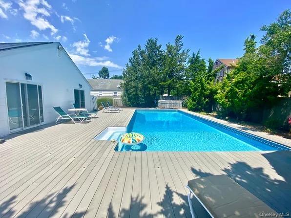 Building Photo - 16 Osceola Ln