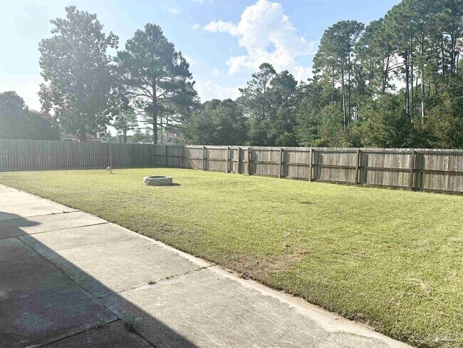 Building Photo - 7372 Peterson Ln