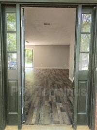 Building Photo - 5005 Hawthorne Ct