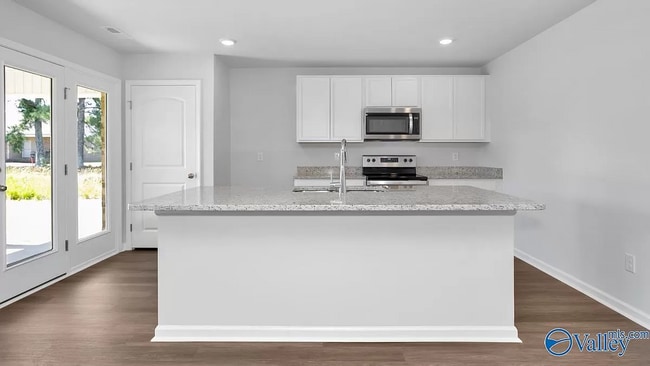 Building Photo - 153 Ozy Dr