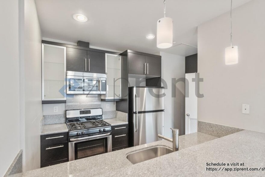 Building Photo - 428 Alice St