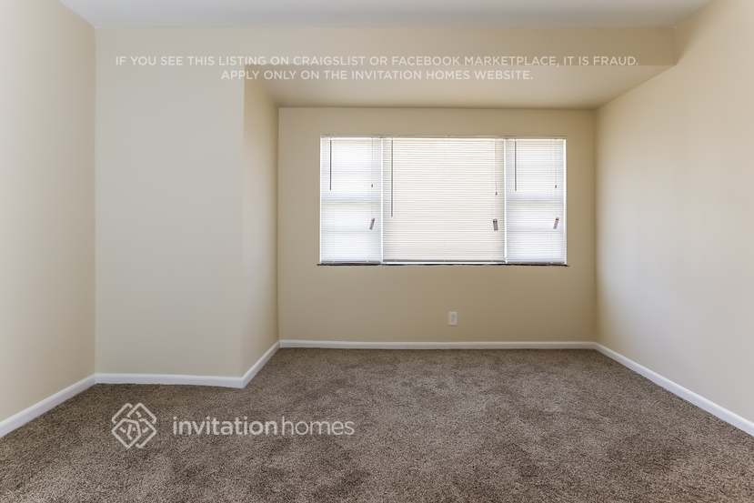 Building Photo - 1302 W Broward St