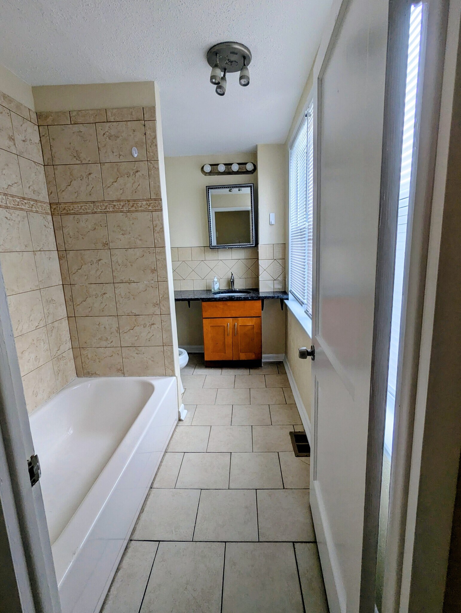 Bathroom - 7414 Montour St