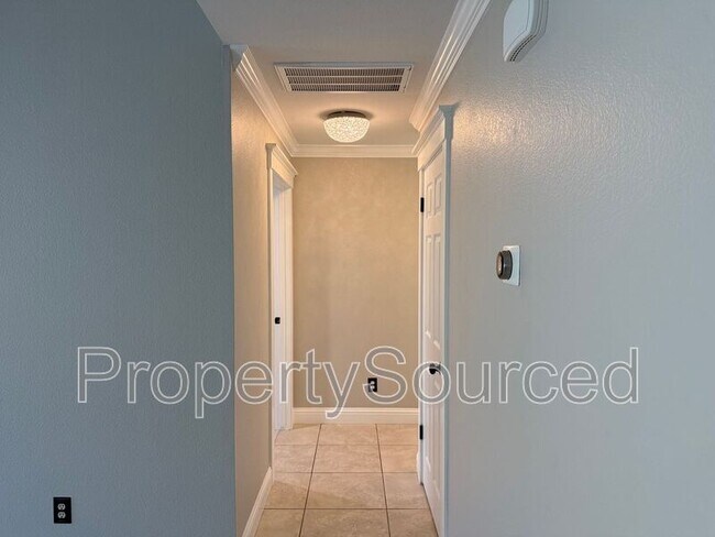 Building Photo - 1351 Aksland Dr