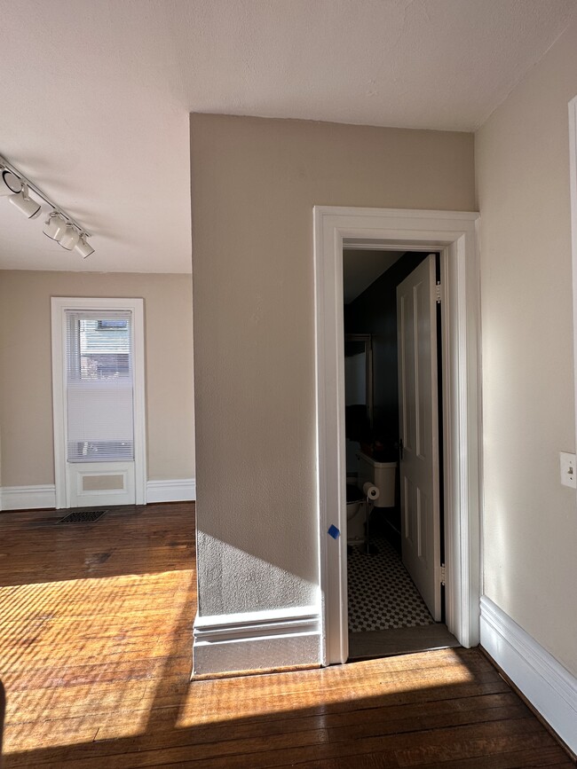 Bath in bedroom - 510 Park Ave